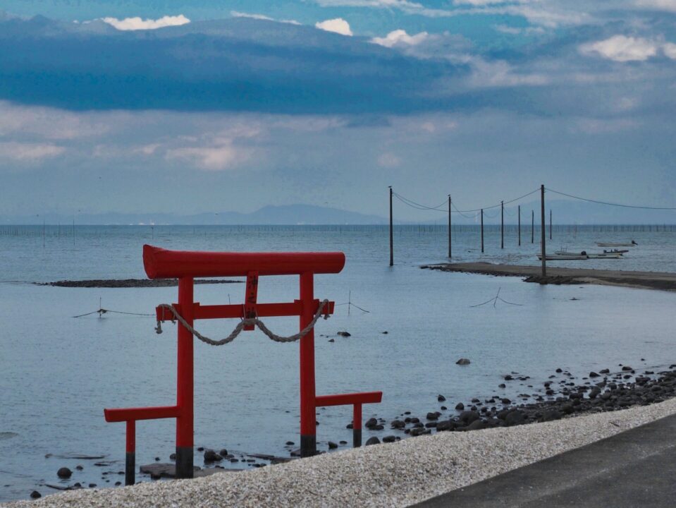 佐賀県大魚神社の海中鳥居と空 » 【写真紀行】糸島そして九州の四季